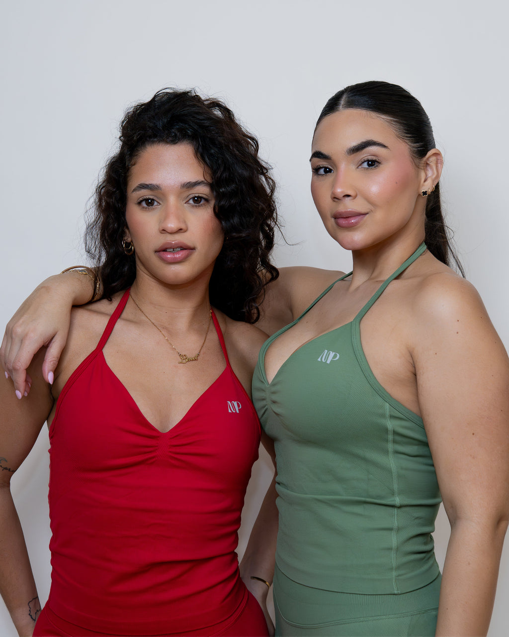 Essential V Long Top